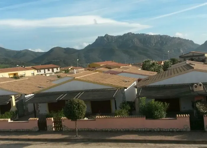 с великолепным видом на горы 公寓 Viddalba